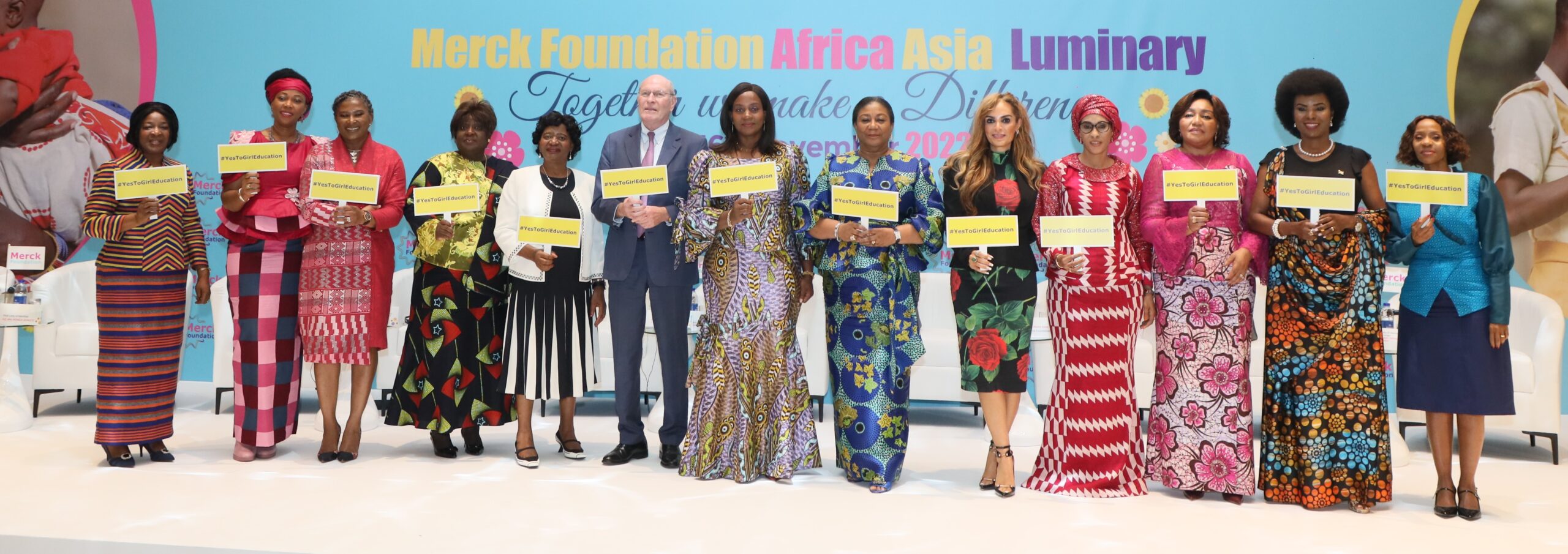 Senator-Dr.-Rasha-CEO-of-Merck-Foundation-and-African-First-Ladies-Group-Pic-with-Infertility-Cards-scaled