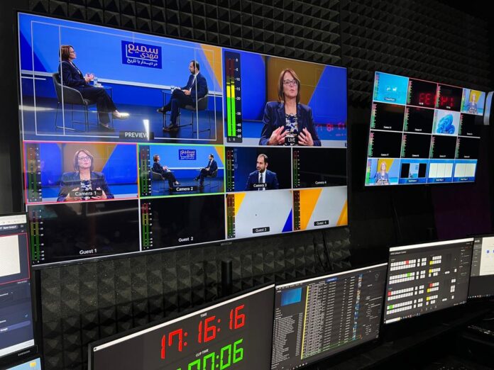 Photo courtesy of Amu TV.