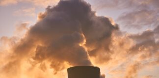 Global Leaders Warn of “Climate Overshoot,” Call for Fossil Fuel Phase-Out